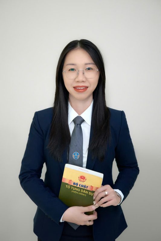 Phan Thu Thảo 2 Phan Thu Thảo - Luật Sư