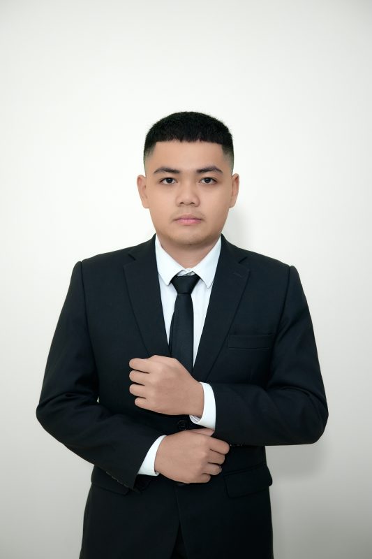 Chuyên viên Võ Văn Vỹ